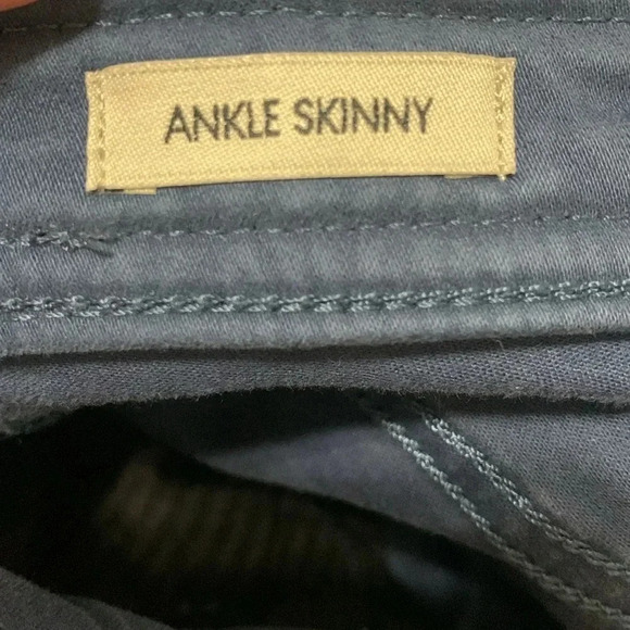 Women’s Calvin Klein Ankle Skinny Jeans Size 8 Blue EUC - Picture 8 of 9